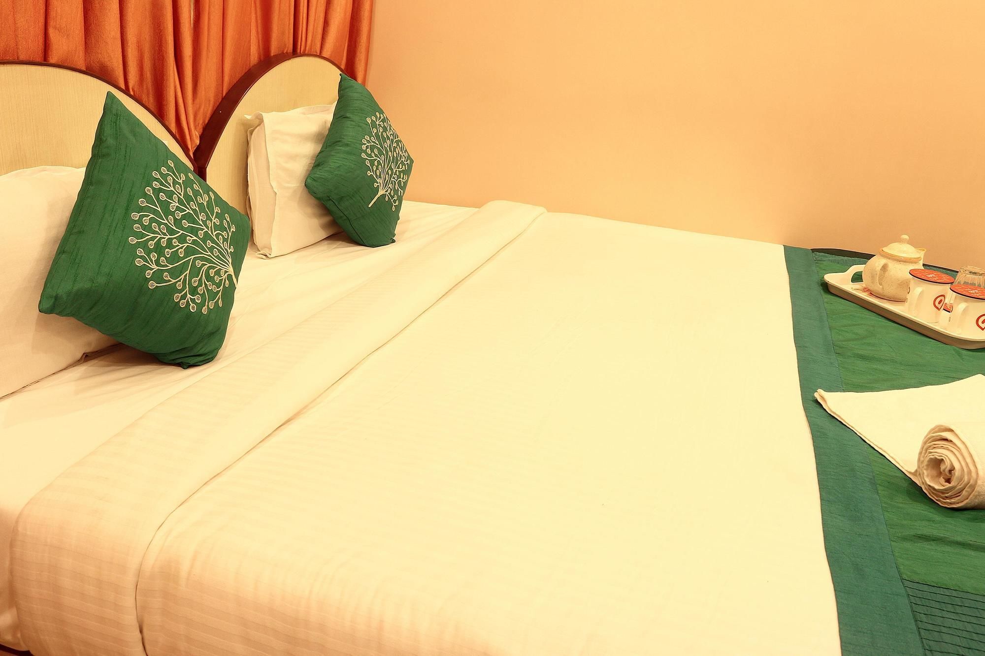 Hotel Oyo Salt Sector 1 Tank No 2