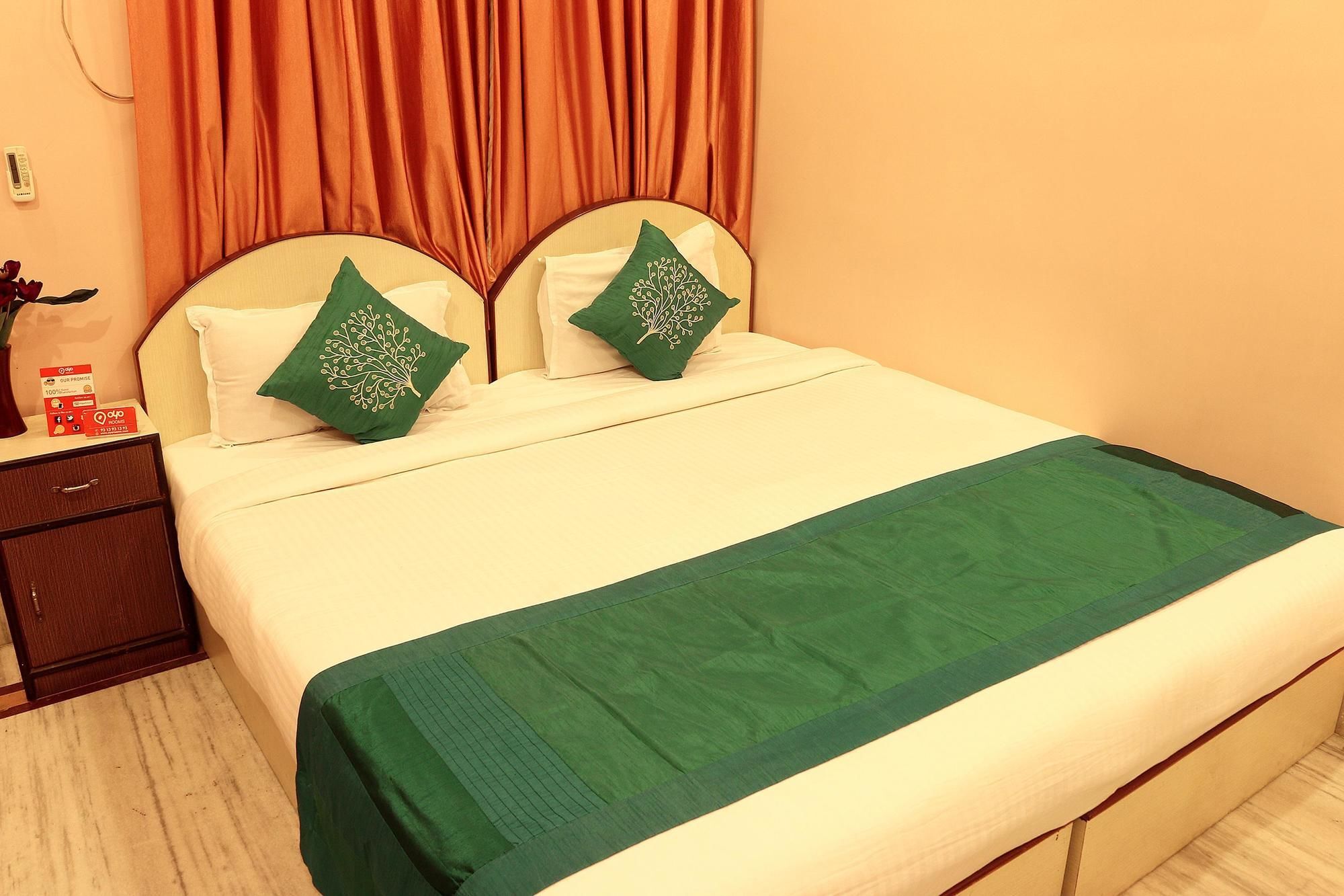 Hotel Oyo Salt Sector 1 Tank No 2 3*